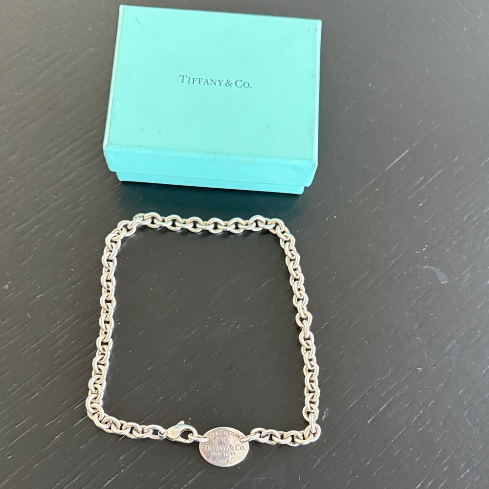 Tiffany & Co. Vintage Please Return to Tiffany Silver Necklace